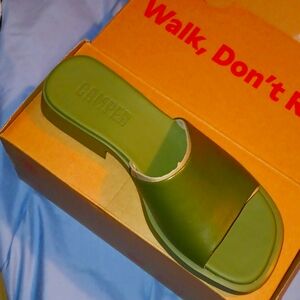 Women shoes Brand Camper, size 7 color green